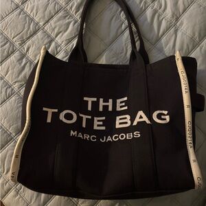 Marc Jacobs THE JACQUARD
LARGE TOTE BAG